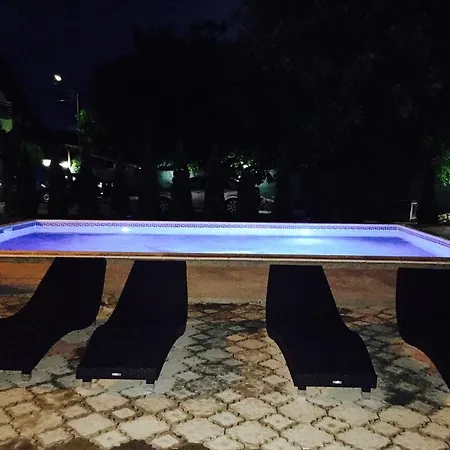 Kristina ゲストハウス ネゴティン