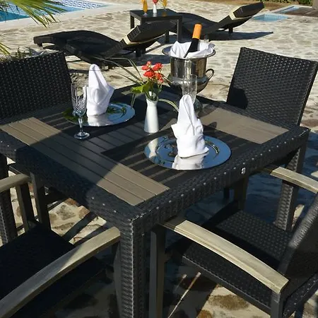 ゲストハウス Kristina ネゴティン