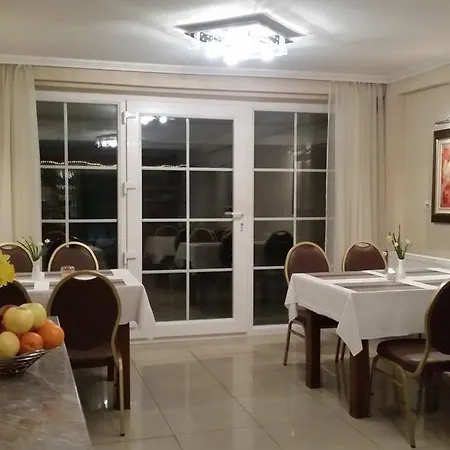 ゲストハウス Kristina ネゴティン